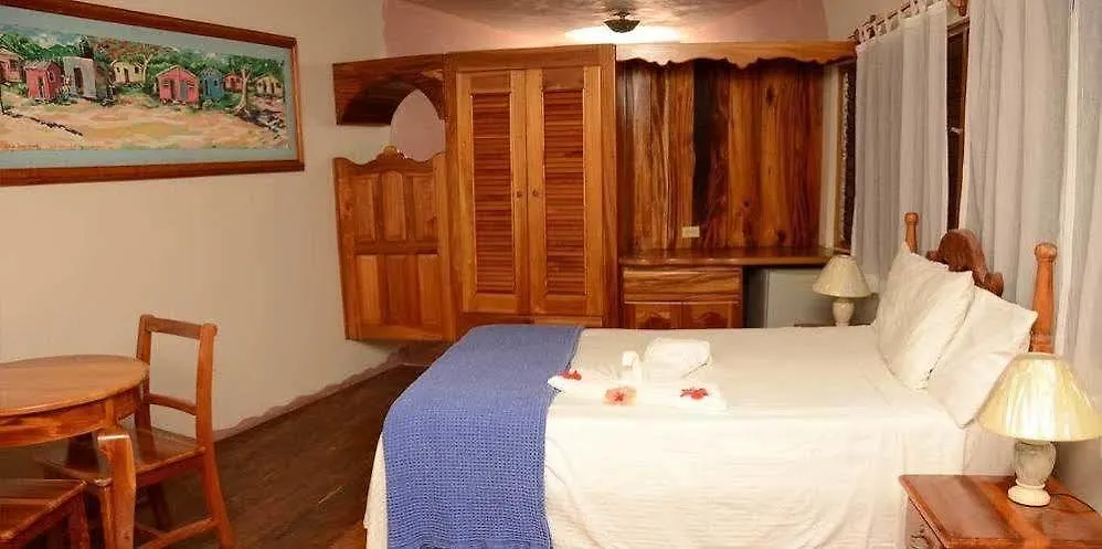 Coral Cove Resort & Spa Negril Hotel