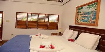 Coral Cove Resort & Spa 네그릴 호텔